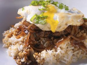 Jambalaya hingga Loco Moco, 5 Olahan Nasi Enak Khas Amerika Jambalaya hingga Loco Moco, 5 Olahan Nasi Enak Khas Amerika