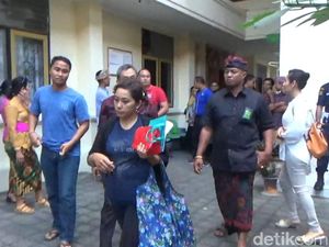 Emak-emak Nekat Nyopet Duit Pengunjung Sidang di PN Denpasar Bali