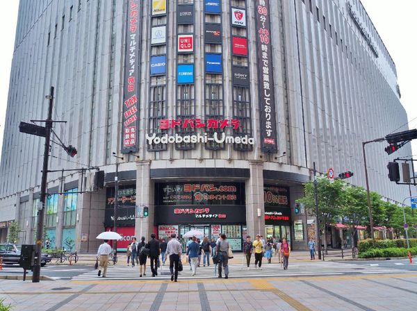 Foto: Surga Kamera & Action Figure di Osaka