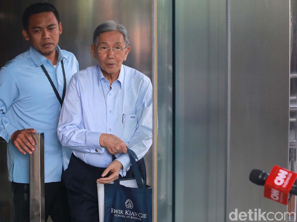 Jadi Saksi Kasus BLBI, Kwik Kian Gie Mengaku Banyak Beri Keterangan Jadi Saksi Kasus BLBI, Kwik Kian Gie Mengaku Banyak Beri Keterangan