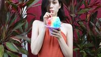 Cantiknya Model Kiko Mizuhara, Mantan G-Dragon yang Doyan Makan Es Krim