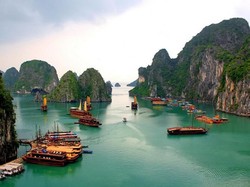 Tidak Seperti RI, Vietnam Terima Turis Asing Sepenuhnya pada Juni 2022