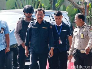 KPK Duga Ada Pemberi Lain di Kasus Suap Gubernur Kepri KPK Duga Ada Pemberi Lain di Kasus Suap Gubernur Kepri
