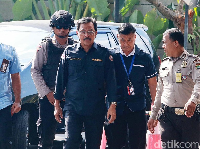 KPK Duga Ada Pemberi Lain di Kasus Suap Gubernur Kepri KPK Duga Ada Pemberi Lain di Kasus Suap Gubernur Kepri