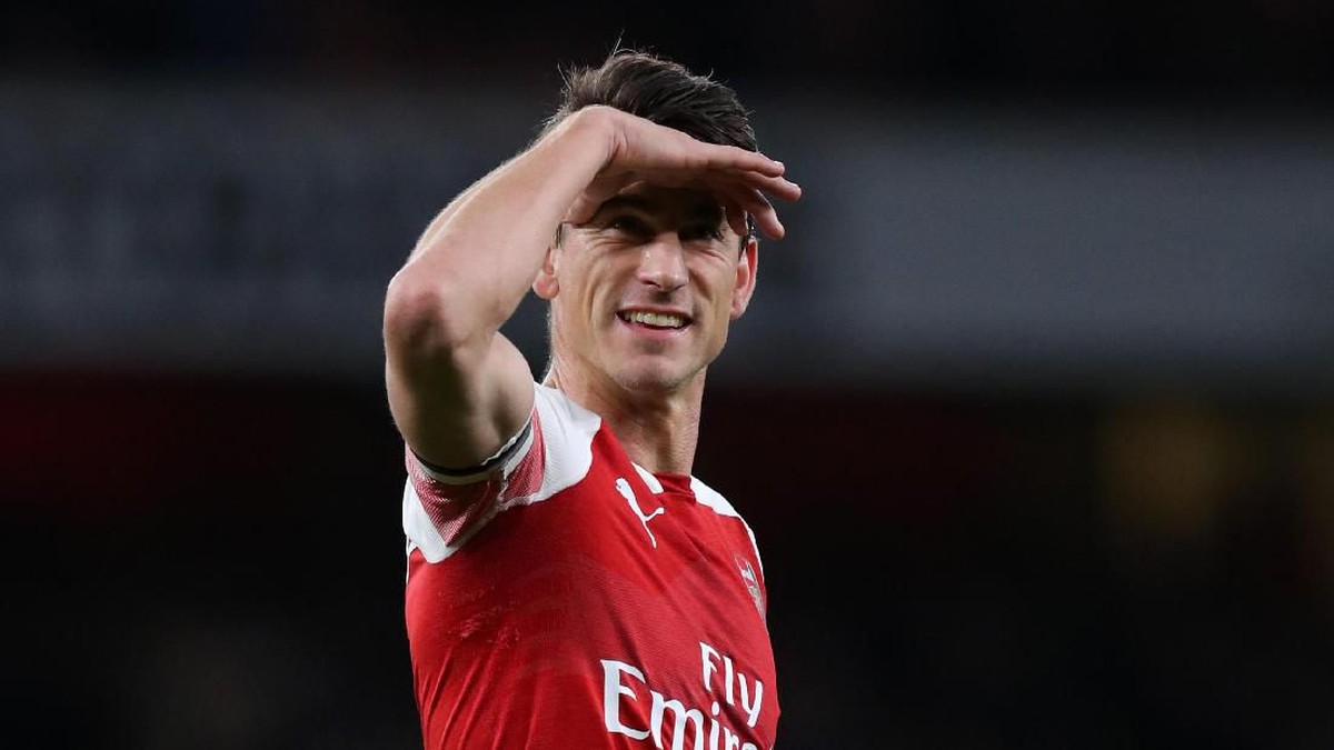 Arsenal melepas Laurent Koscielny ke Bordeaux. (Foto: Catherine Ivill/Getty Images)
