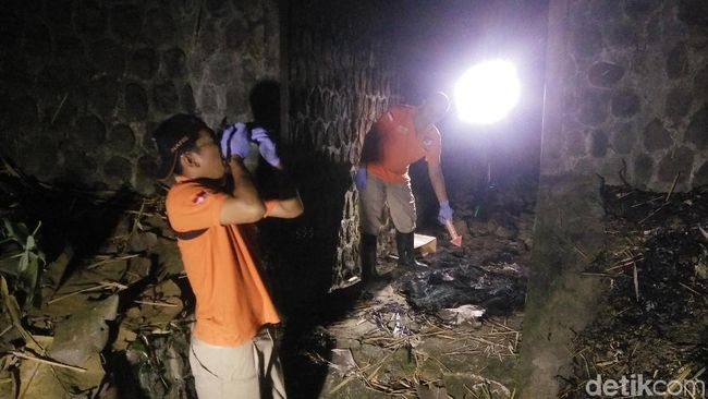 Berita Horor Mutilasi Perempuan yang Dibakar di Banyumas Akhirnya Terkuak Kamis 17 Oktober 2019 Berita Horor Mutilasi Perempuan yang Dibakar di Banyumas Akhirnya Terkuak Kamis 17 Oktober 2019