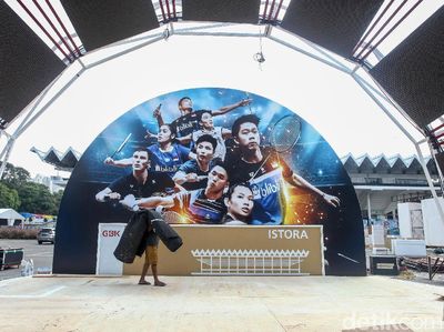 Mengintip Kesibukan di Istora Jelang Indonesia Open 2019