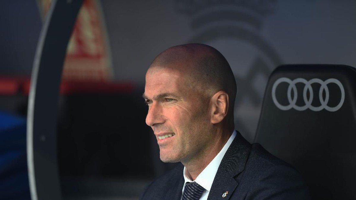 Zinedine Zidane meminta Real Madrid menunjukkan kelas sebagai klub tersukses di Eropa.  (Denis Doyle/Getty Images)