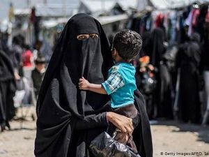 Hitung-hitungan RI Pulangkan WNI Eks ISIS Hitung-hitungan RI Pulangkan WNI Eks ISIS