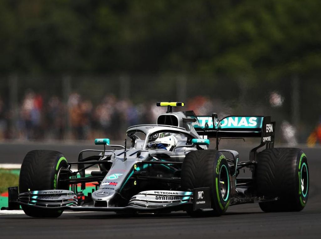 Duo Mercedes Kuasai FP2 GP Inggris