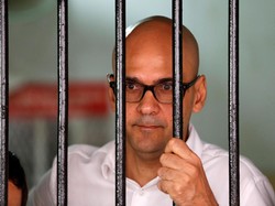 Jokowi Beri Pengampunan untuk Neil Bantleman