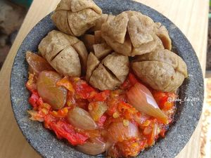 Gurih Renyah Bakso Goreng dengan Aneka Cocolan Ini Siap Jadi Camilan Sore