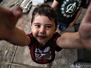 Kondisi Anak-anak Pencari Suaka di Pengungsian Kondisi Anak-anak Pencari Suaka di Pengungsian