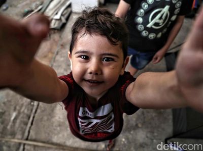 Kondisi Anak-anak Pencari Suaka di Pengungsian