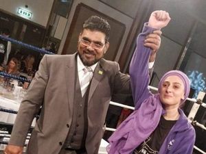 Kisah Inspiratif Petinju Berhijab Penyandang Disabilitas yang Tangguh Kisah Inspiratif Petinju Berhijab Penyandang Disabilitas yang Tangguh