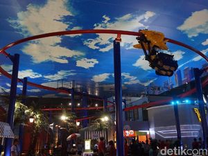 Seru! Di Trans Studio Cibubur Bisa Coba Sensasi Terbang Kayak Kelelawar