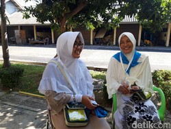 Daftar Sejak Usia 7 Tahun, Ini Kisah Azka Jemaah Haji Termuda dari Surabaya