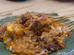 RM Siti Nurbaya: Lamaknyo! Ada Gulai Kepala Kakap dan Sate Padang 24 Jam