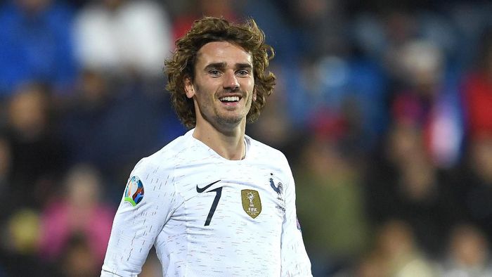 Antoine Griezmann akhinya sah jadi pemain Barcelona. (Foto: David Ramos/Getty Images) Antoine Griezmann akhinya sah jadi pemain Barcelona. (Foto: David Ramos/Getty Images)