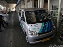 Apa Kabar Angkot Ber-AC Buat Orang Jakarta?