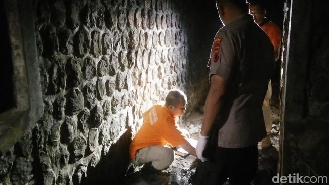 Tersangka Bunuh Korban Mutilasi di Puncak Bogor Tersangka Bunuh Korban Mutilasi di Puncak Bogor