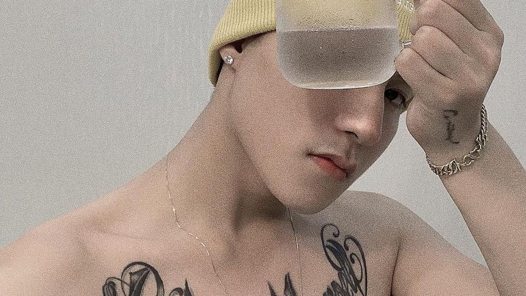 Gantengnya Musisi Vetnam, Son Sung M-TP yang Duet Bareng Snoop Dogg Gantengnya Musisi Vetnam, Son Sung M-TP yang Duet Bareng Snoop Dogg