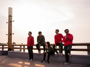 Iga Massardi Bantu Langit Senja Gapai Matahari dan Mimpi