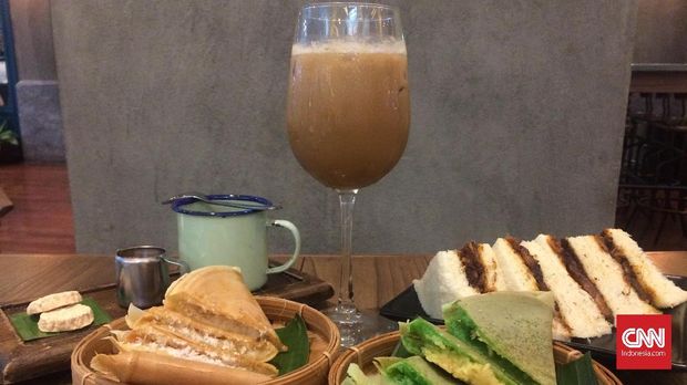 Sajian menu di Marco Padang, Pacific Place, SCBD, Jakarta.