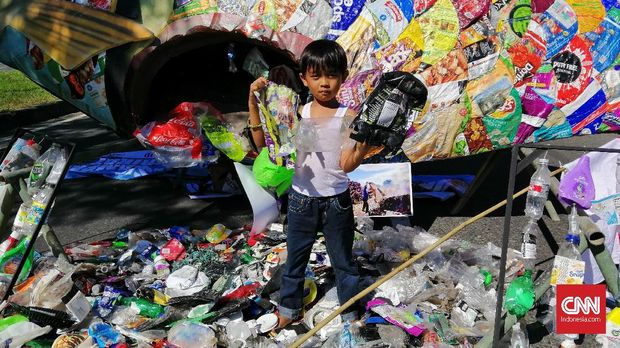 Protes Sampah Impor, Massa di Jatim Geruduk Konjen Amerika