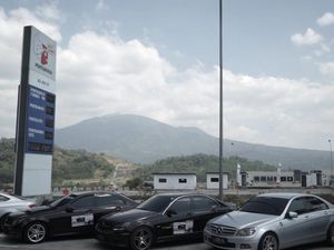 Ikut Tour de Jateng, Komunitas Mercedes-Benz W204 Tempuh 500 Km
