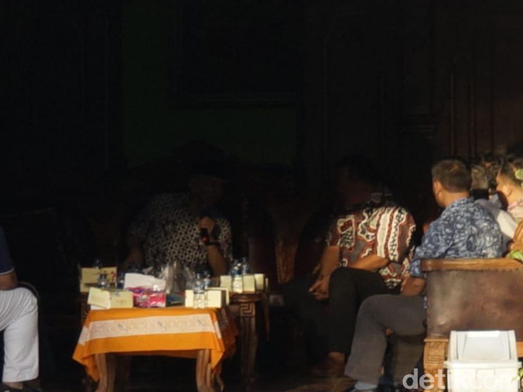 Petinggi PAN Jateng Merapat ke Rumah Amien Rais, Ada Apa? Petinggi PAN Jateng Merapat ke Rumah Amien Rais, Ada Apa?