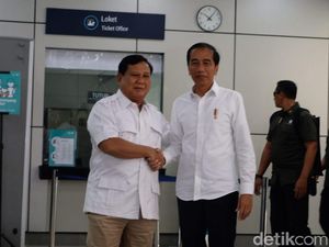 Bertemu Prabowo, Jokowi Singgung Kompetisi Global Makin Ketat Bertemu Prabowo, Jokowi Singgung Kompetisi Global Makin Ketat