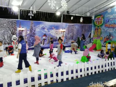 Foto: Atraksi Salju Sampai Kecanggihan Teknologi di Semarang