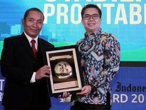 WOM Finance Raih Penghargaan WOM Finance Raih Penghargaan