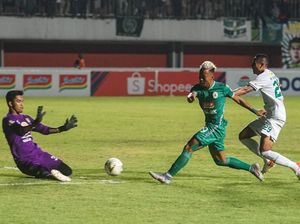 Arema FC Belanja Pemain Lagi, Sudah Gaet Dua Eks Pemain PSS Sleman Arema FC Belanja Pemain Lagi, Sudah Gaet Dua Eks Pemain PSS Sleman