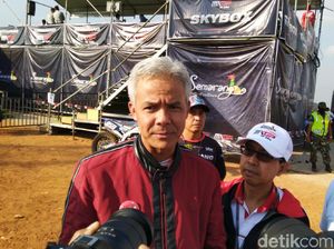 Jokowi-Prabowo Bertemu di MRT, Ganjar: Keren!