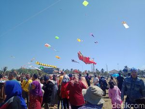Foto: Meriahnya Langit Pangandaran