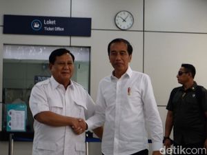 Jokowi-Prabowo Sudah Bertemu, PDIP Tunggu Komitmen Politik Gerindra Jokowi-Prabowo Sudah Bertemu, PDIP Tunggu Komitmen Politik Gerindra
