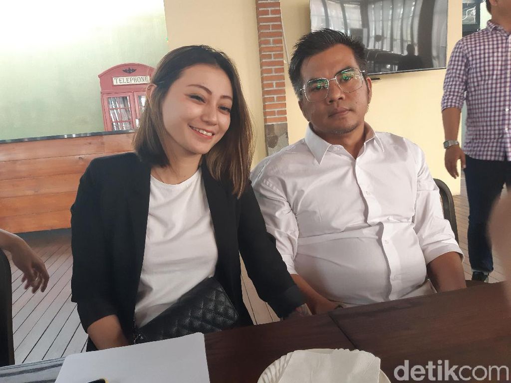 Penjelasan Chagii Amelia soal Digerebek Bareng Ridho Illahi Penjelasan Chagii Amelia soal Digerebek Bareng Ridho Illahi