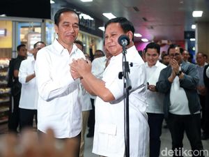 Pertemuan Jokowi-Prabowo Bahas Habib Rizieq? Pertemuan Jokowi-Prabowo Bahas Habib Rizieq?