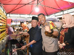 6.200 Porsi Makanan Diserbu Warga Lamongan di Puncak HUT Bhayangkara