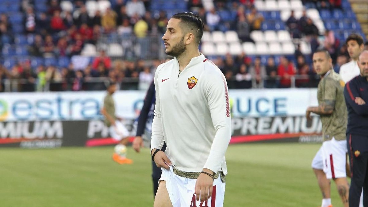 Kostas Manolas bakal bikin lini belakang Napoli makin tangguh (Enrico Locci/Getty Images)