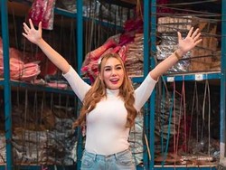 DJ Seksi Ini Ngaku Mau Diperkosa Setan, Masa Sih?