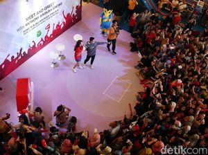 Anthony Ginting Sapa Fans Jelang Indonesia Open 2019 Anthony Ginting Sapa Fans Jelang Indonesia Open 2019