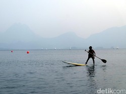 Celebrity on Vacation: Menelusuri Pulau Pasir yang Eksotis  di Leebong Belitung