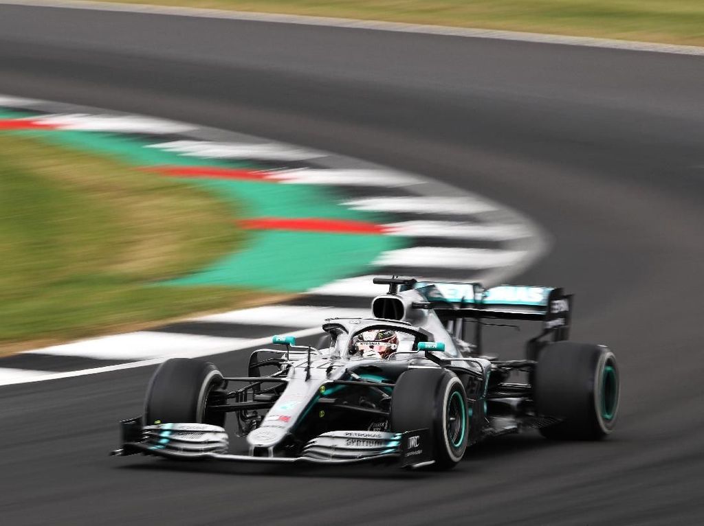 Lewis Hamilton Juara GP Inggris Lewis Hamilton Juara GP Inggris