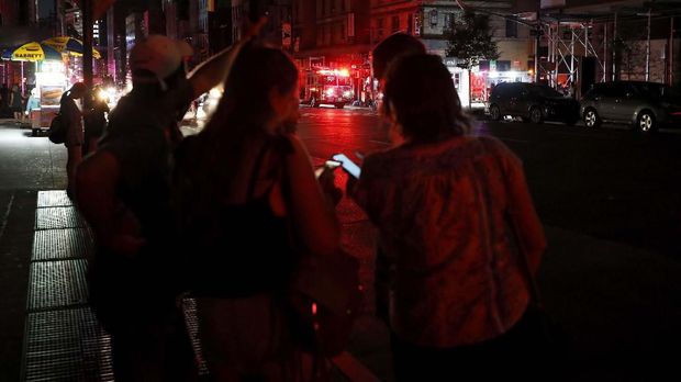 New York Mati Lampu Hingga Angkatan Luar Angkasa Prancis