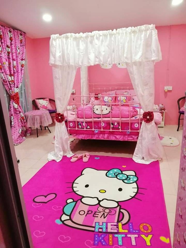 Foto Ketika Rumah Warisan Tua Disulap Jadi Surganya Hello Kitty