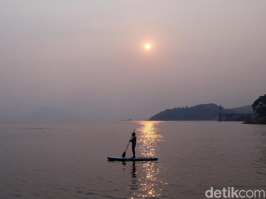 Mau Main Paddle Board Seperti Bu Susi? ke Purwakarta Saja Mau Main Paddle Board Seperti Bu Susi? ke Purwakarta Saja
