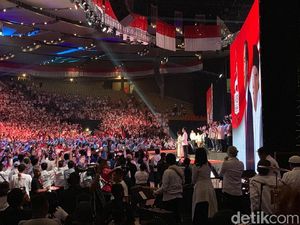 Usai Jokowi Pidato Visi Indonesia, Relawan Deklarasi Ikrar Anak Bangsa Usai Jokowi Pidato Visi Indonesia, Relawan Deklarasi Ikrar Anak Bangsa